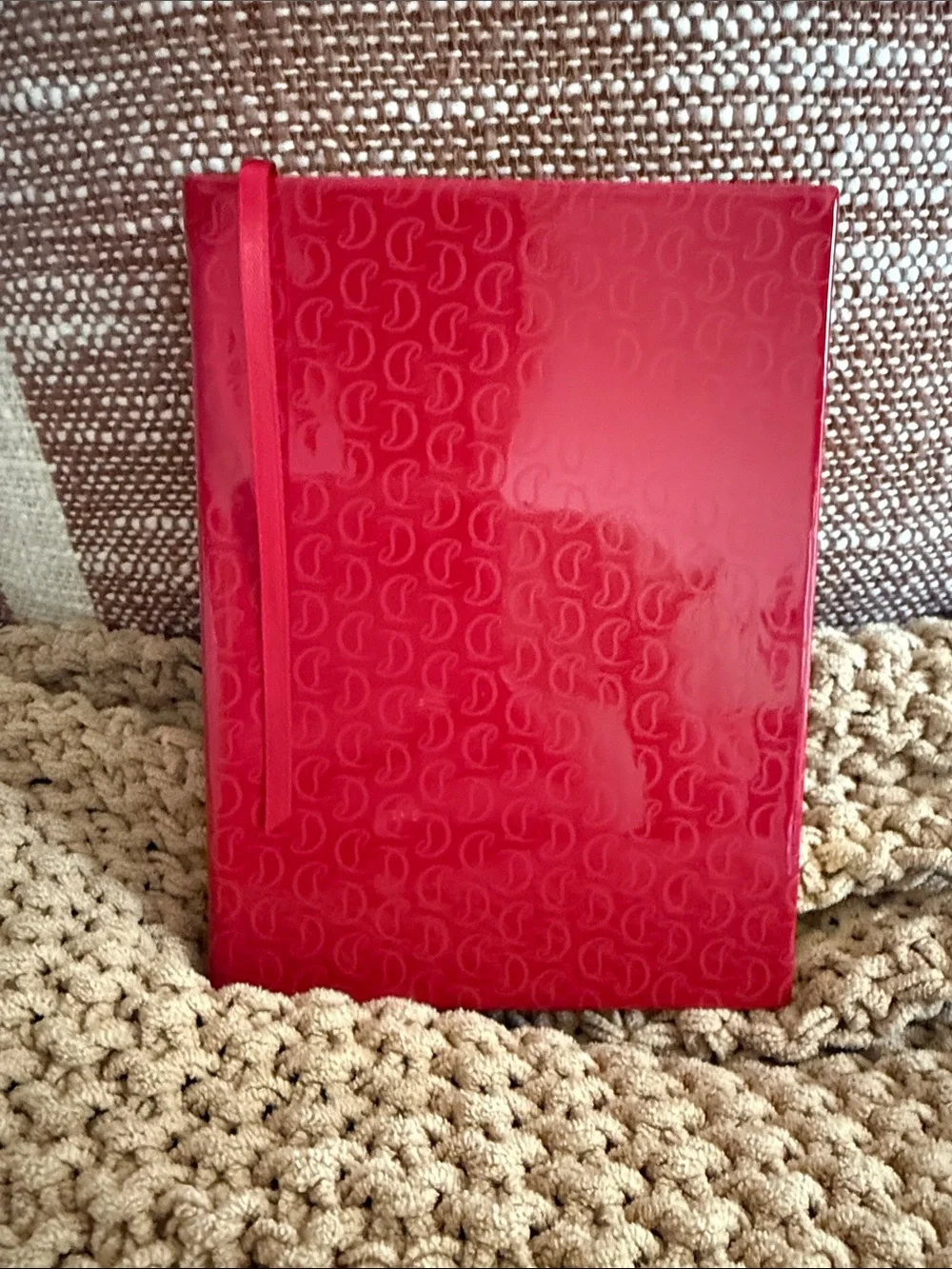 Novelty Glossy Red Coffee Table Book 📕 Notebook with Ribbon Bookmark NWOT